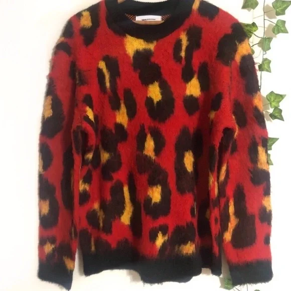 NWOT Urban Outfitters Wool Brushed Red, Multi Leopard Fuzzy Sweater, New - Picture 3 of 11